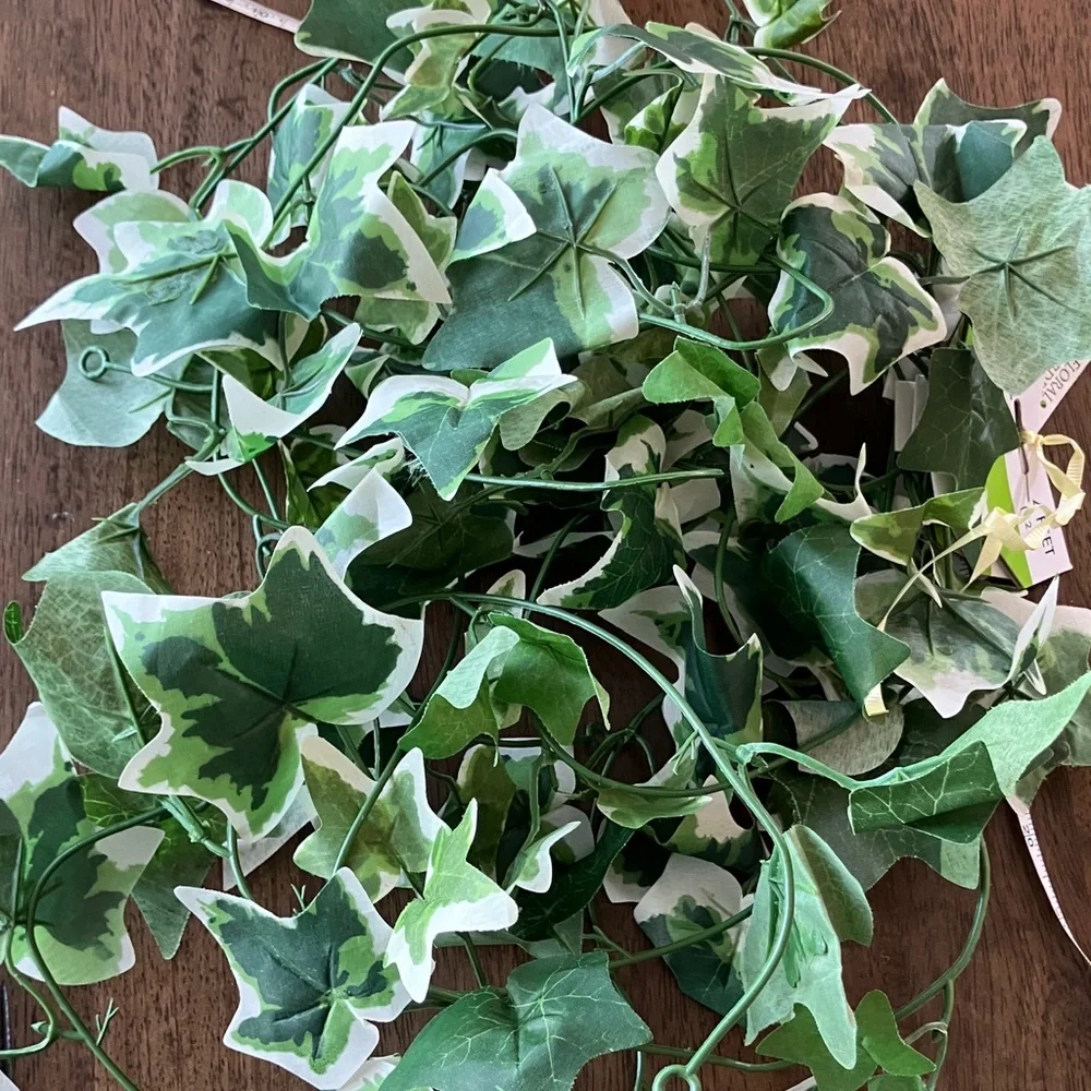 Artificial English Ivy Garland Vine Fake Greenery Plant bundle of 5….20 feet